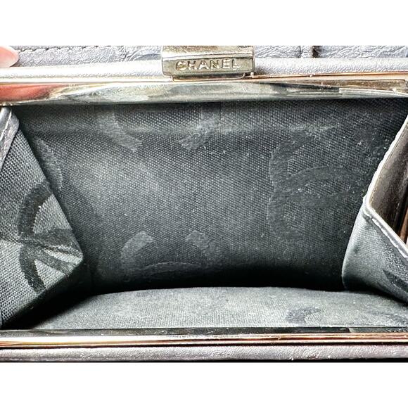 Chanel Cambon CC Quilted Metallic Matelasse Leather Bifold Small Wallet Clutch - Picture 5 of 6